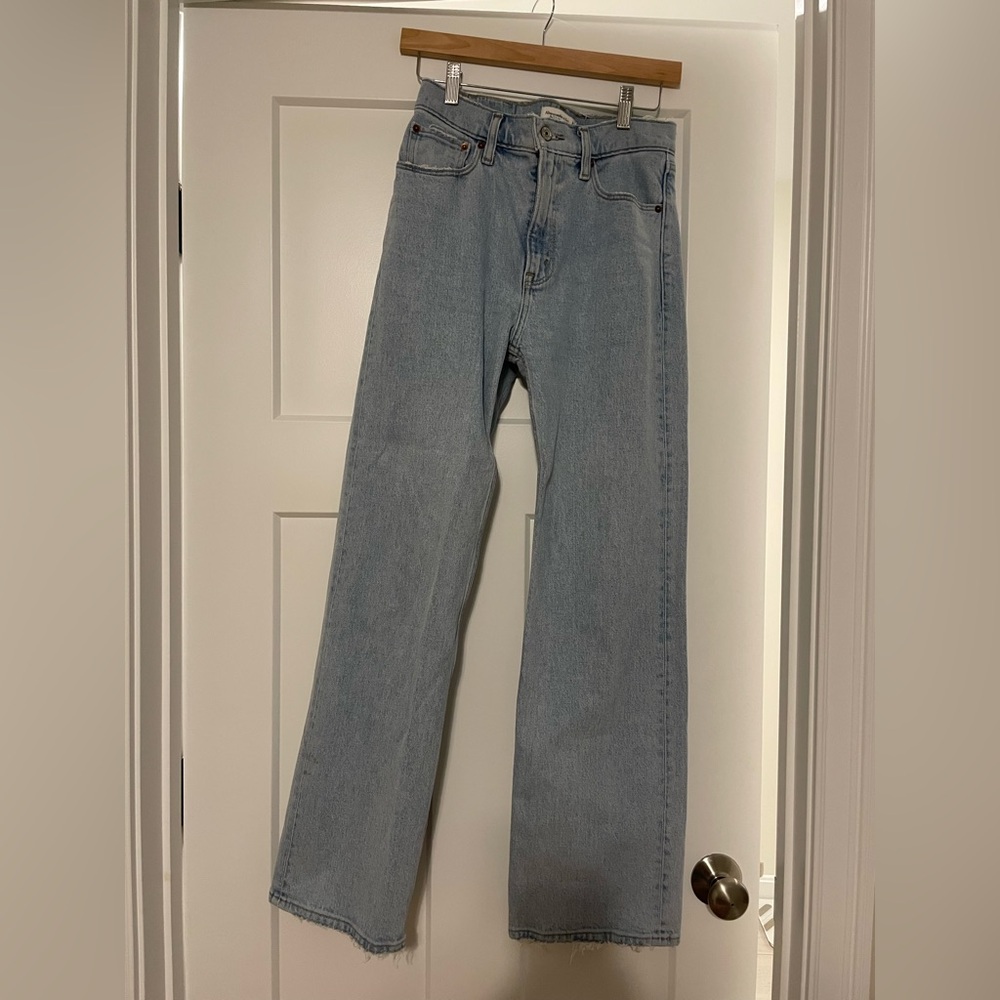 Stylish 90’s Relaxed Light Blue High Rise Women's Jeans